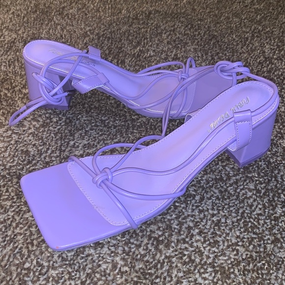 Wide fit PURPLE ASOS heels. - Picture 3 of 5